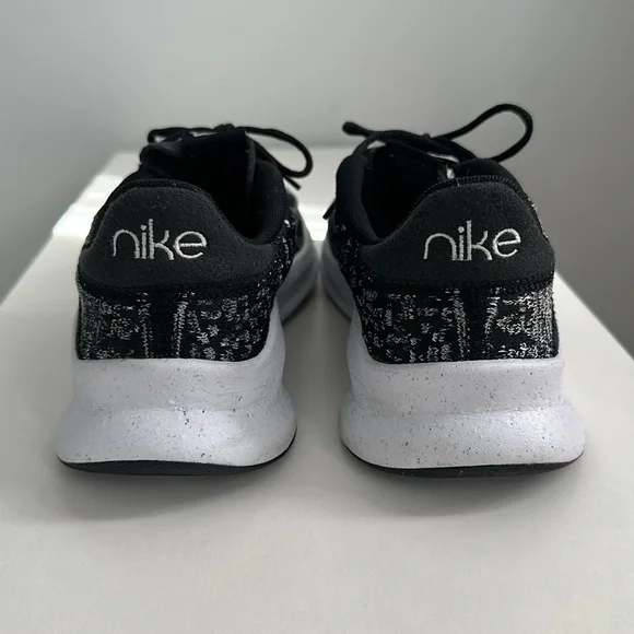 Nike | Womens SuperRep Go 3 Flyknit Next Nature, (Black/White) - Size 6.5 - Picture 5 of 8